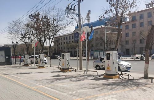 Berita perusahaan terbaru tentang DOOR Energy Luncurkan Solusi Pengisian EV Global: Pengecas Mobil Seluler & Pengecas EV Portable