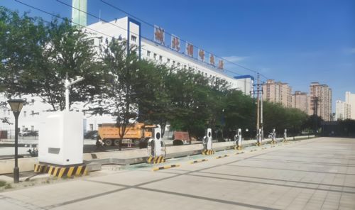 Blog perusahaan terbaru tentang DOOR Energy Memberdayakan Infrastruktur Energi Baru di Barat Laut China